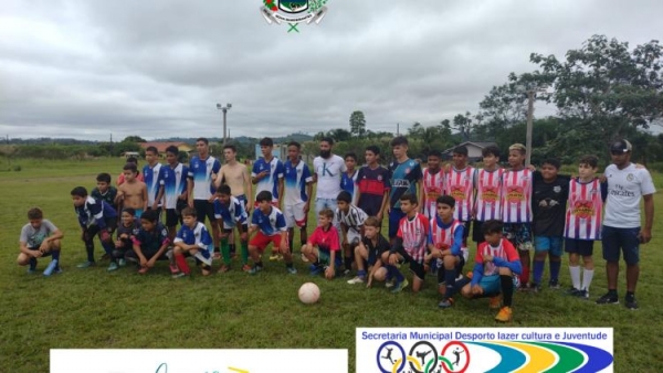 Amistosos de futebol entre Nova Bandeirantes e Japurana